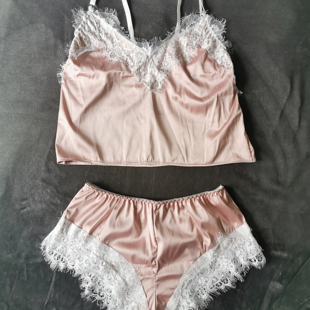 Pink silk 2 piece lingerie